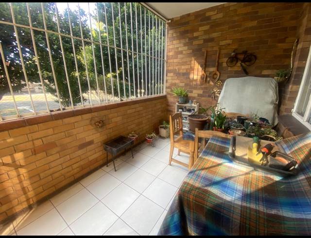 2 BEDROOM FLAT FOR SALE IN VANDERBIJLPARK CW 3
